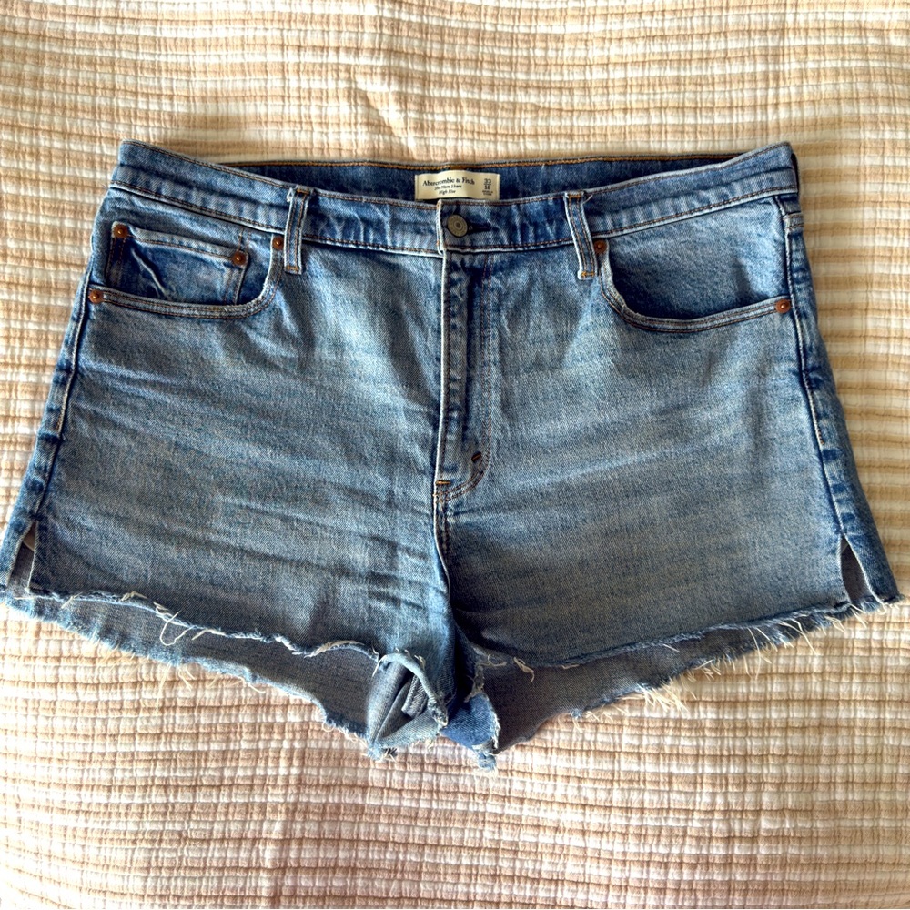 Abercrombie & Fitch High Rise Mom Shorts